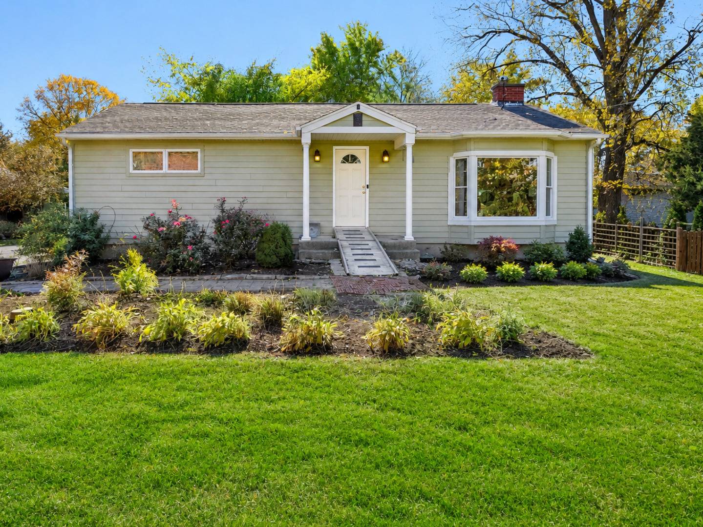 725 41st ST, Downers Grove, IL 60515