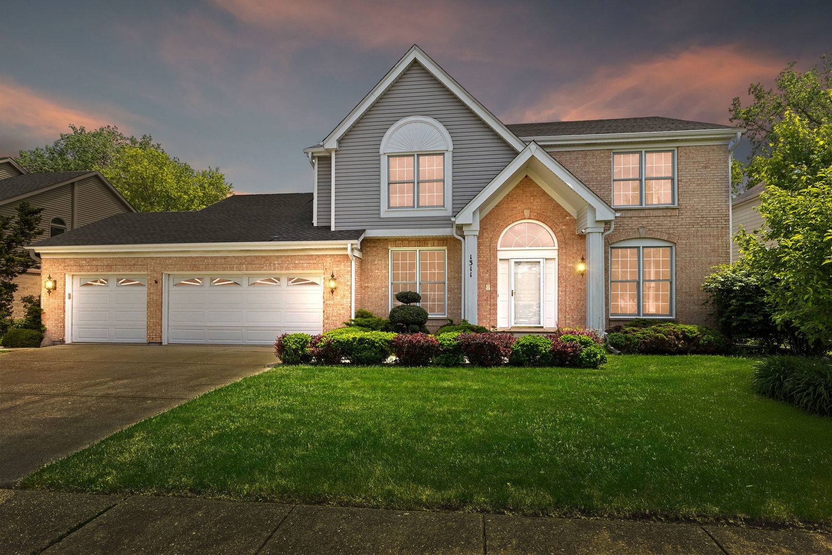 1311 Callen LN, Des Plaines, IL 60016