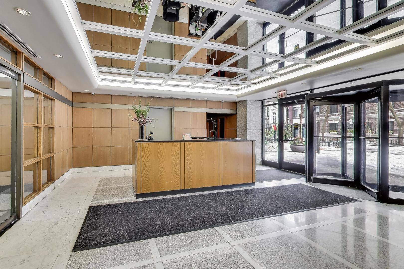 1230 N State Pkwy #28A, Chicago, IL 60610