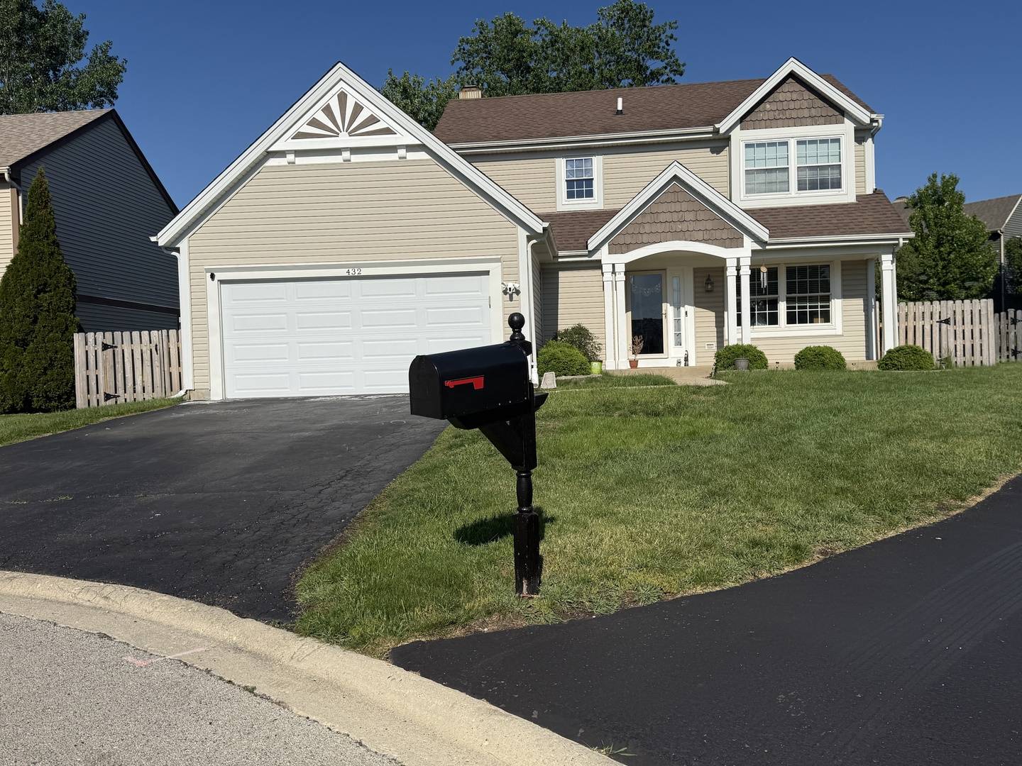 432 Harvard LN, Bartlett, IL 60103
