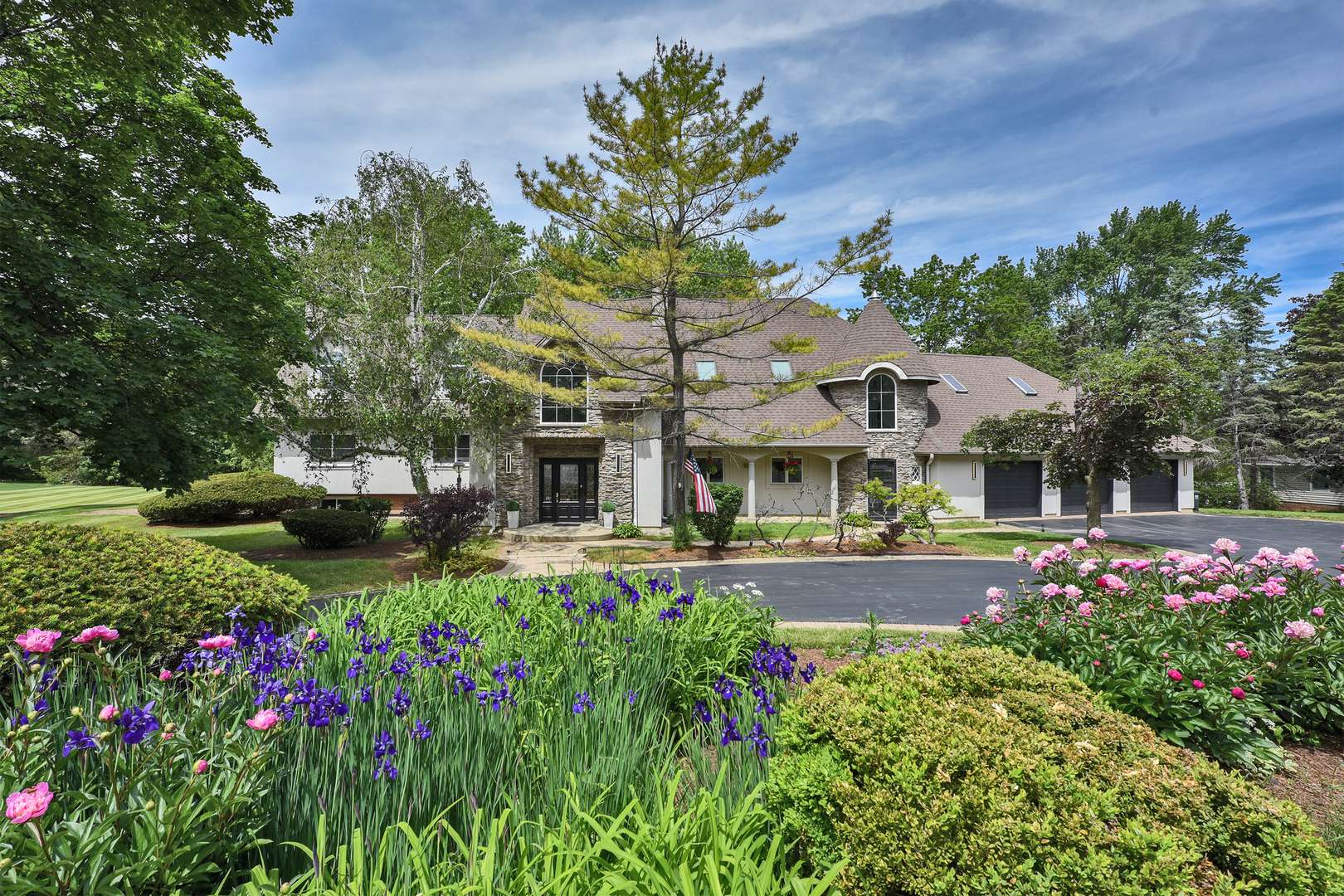 144 Highland RD, Inverness, IL 60067
