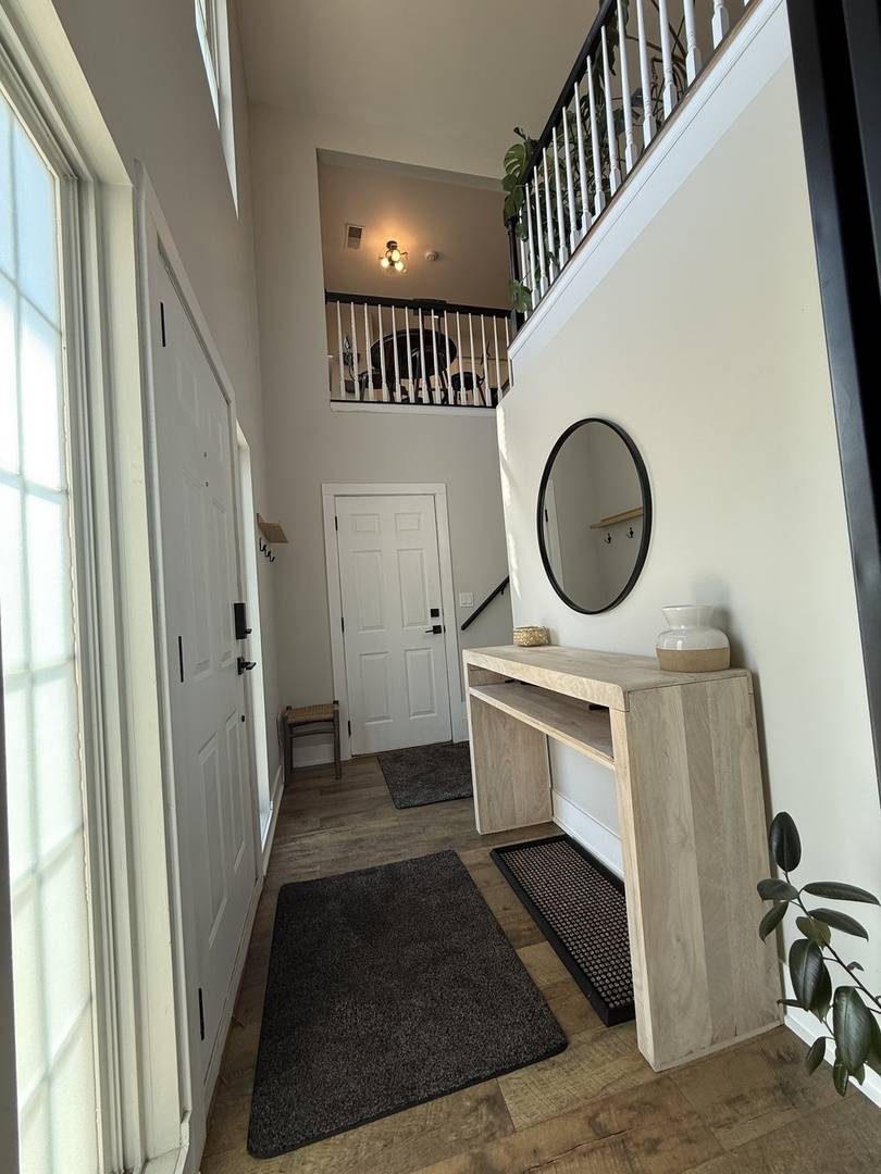 603 Stone Brook CT, Elk Grove Village, IL 60007