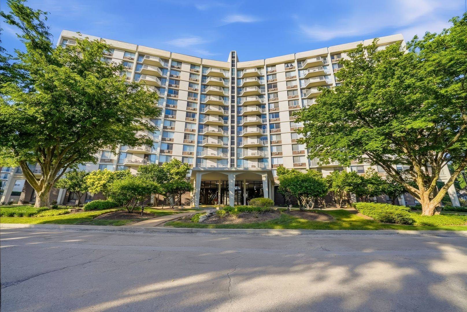 Address not disclosed, Oak Brook, IL 60523