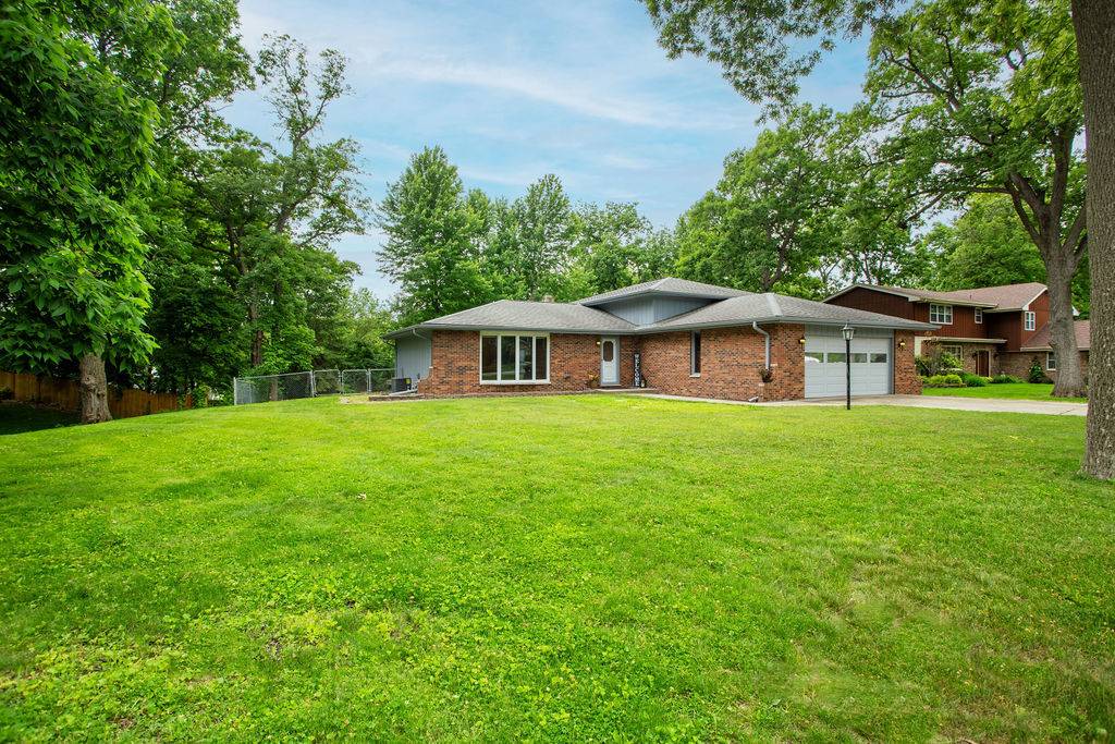 24445 W Lancelot LN, Joliet, IL 60404