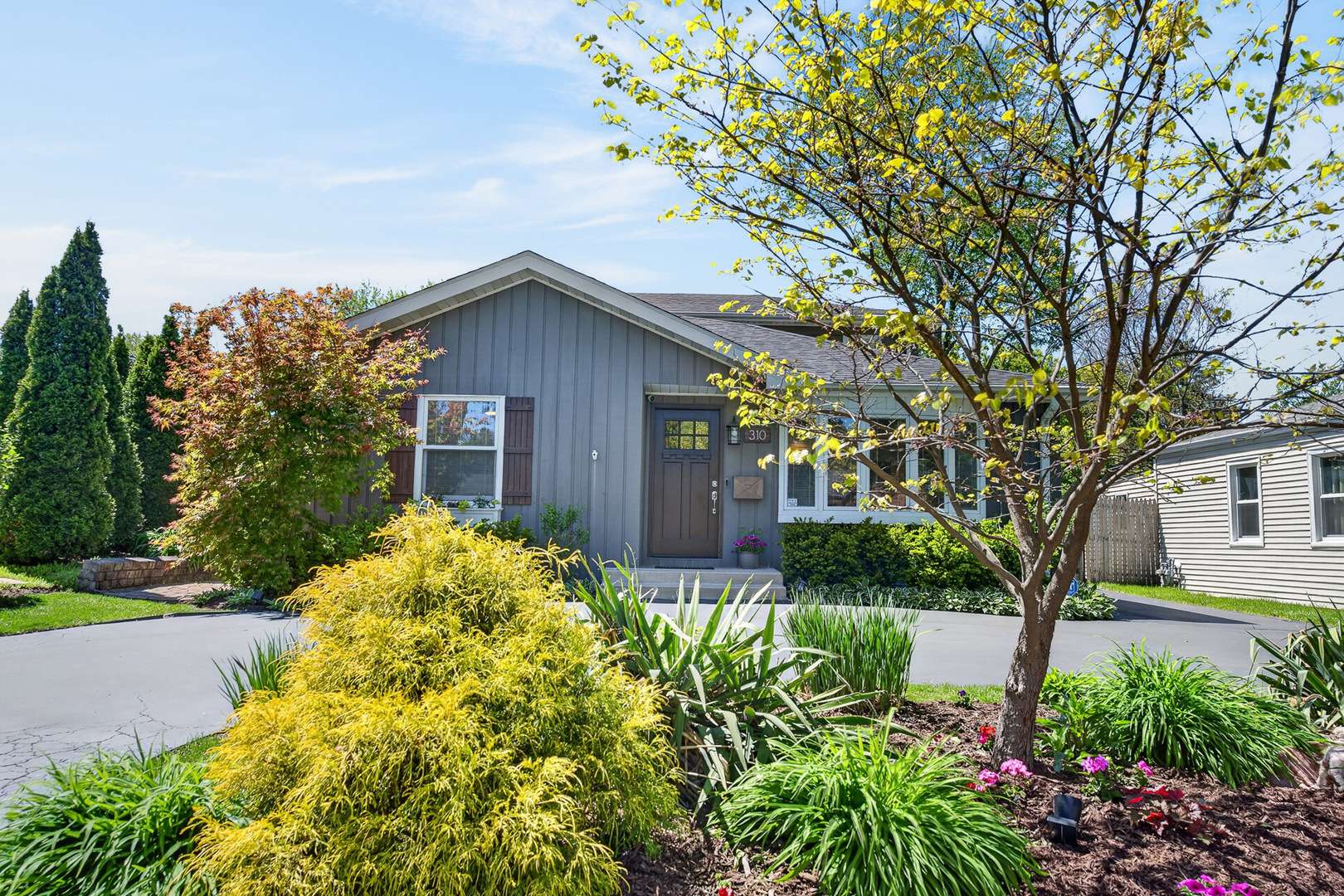 310 N Schiller ST, Palatine, IL 60067