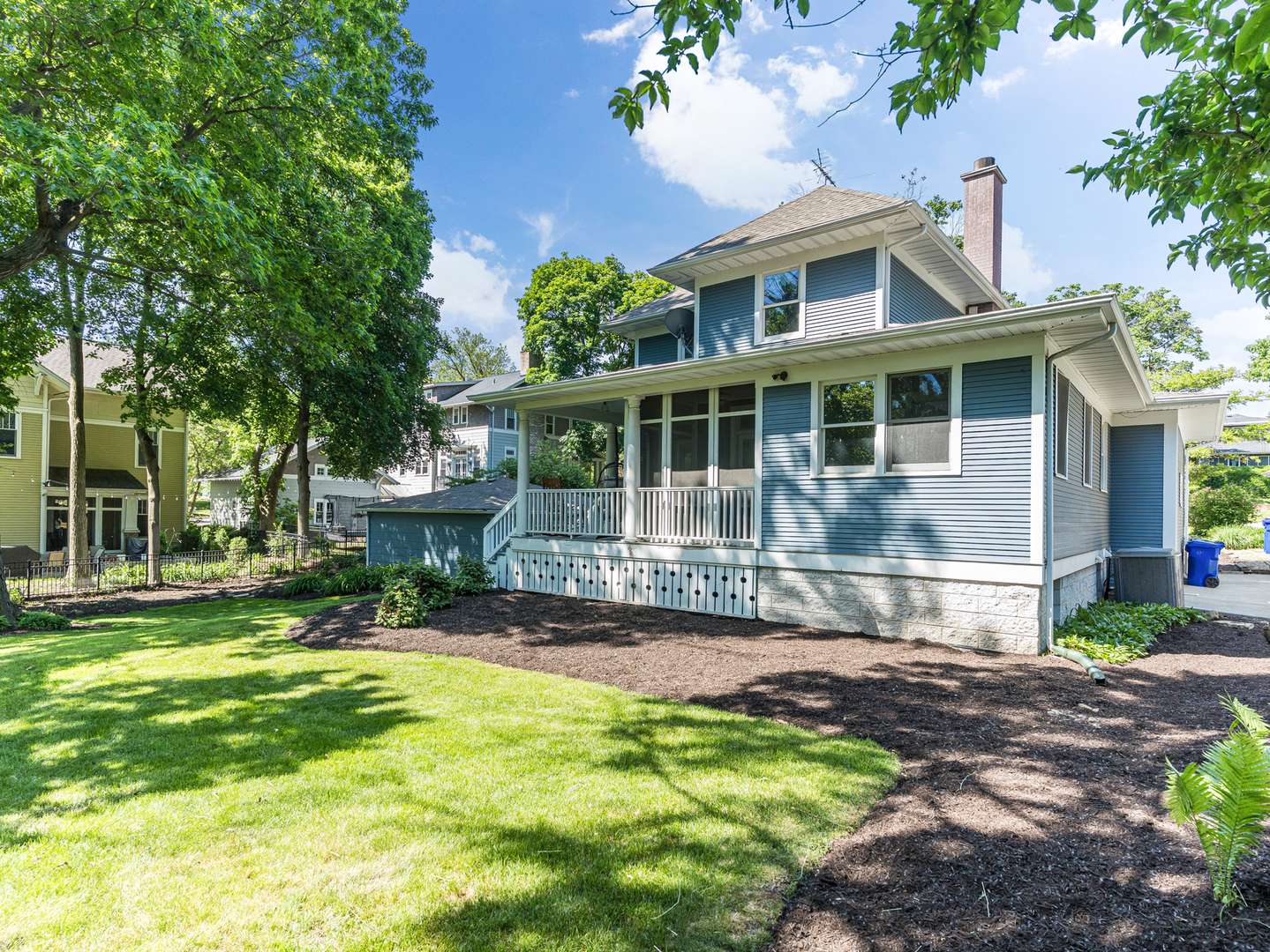 473 N Montclair AVE, Glen Ellyn, IL 60137