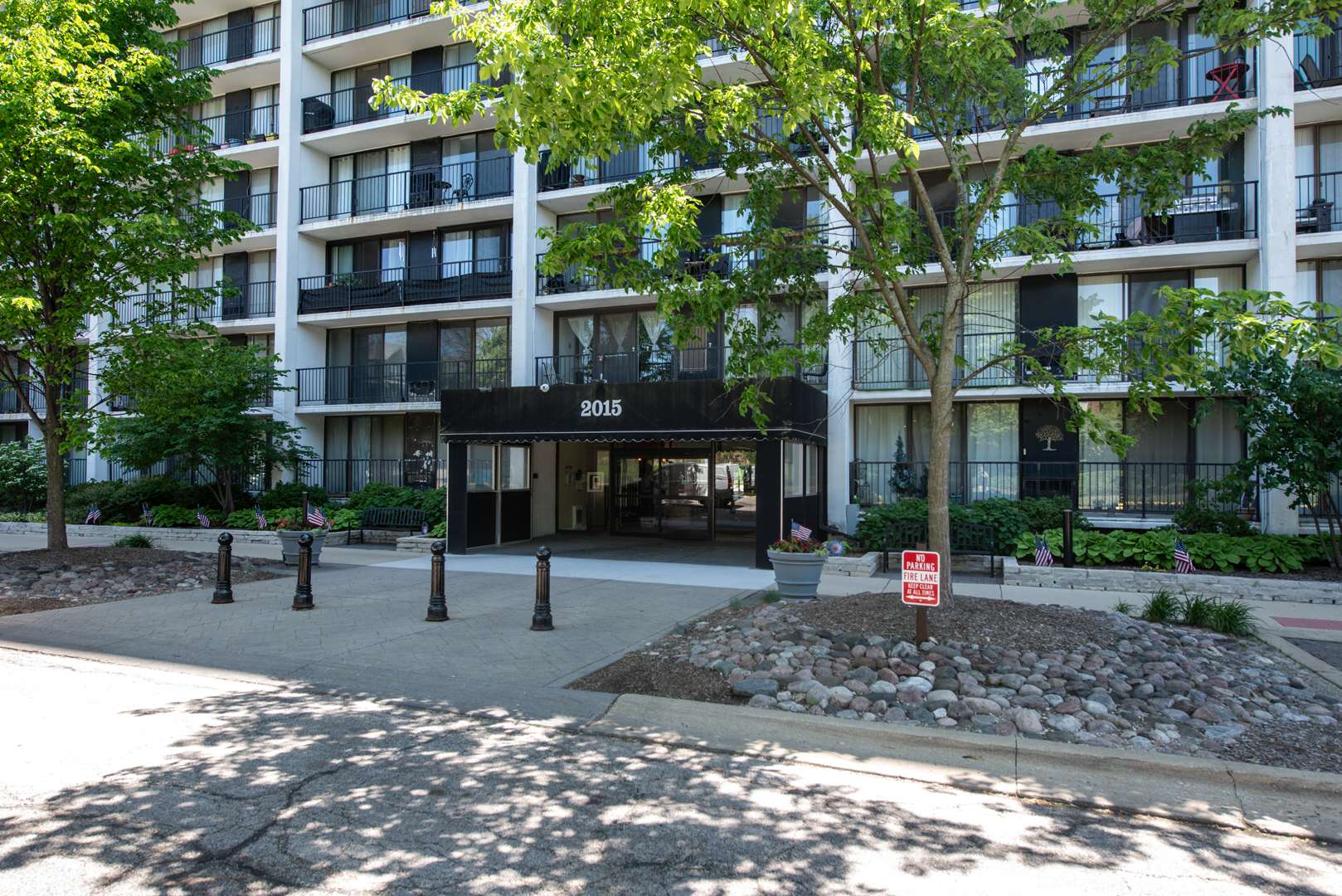 2015 S. Finley RD #612, Lombard, IL 60148