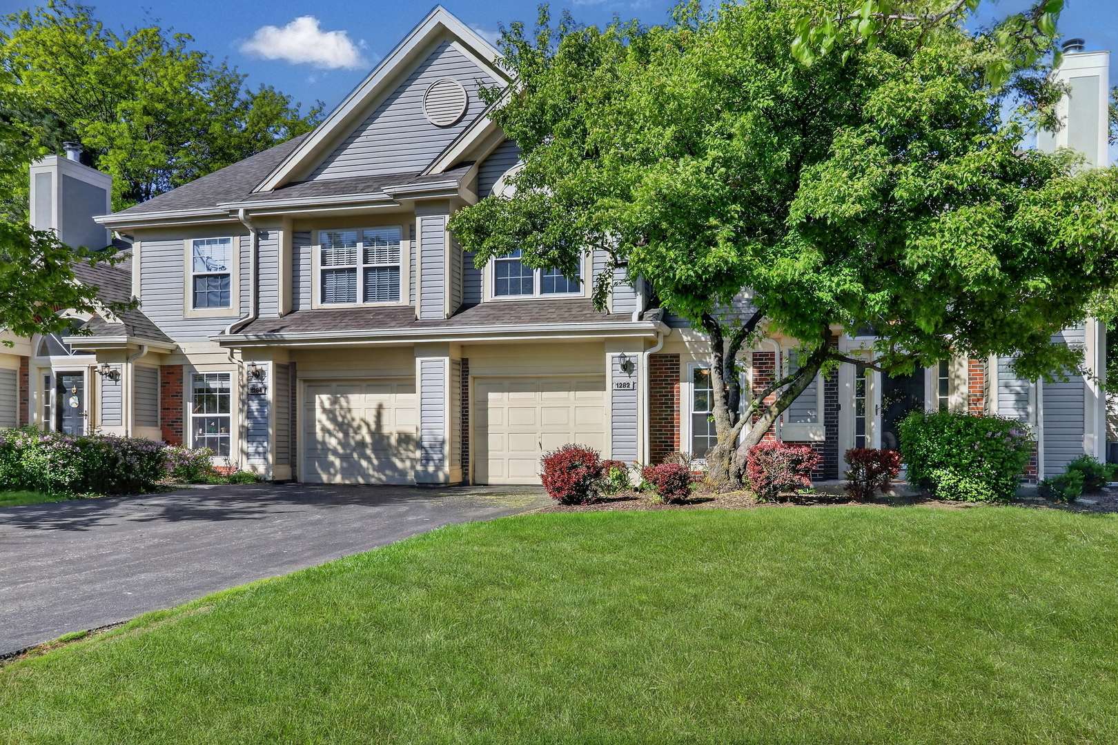 1282 Old Mill LN #1282, Elk Grove Village, IL 60007