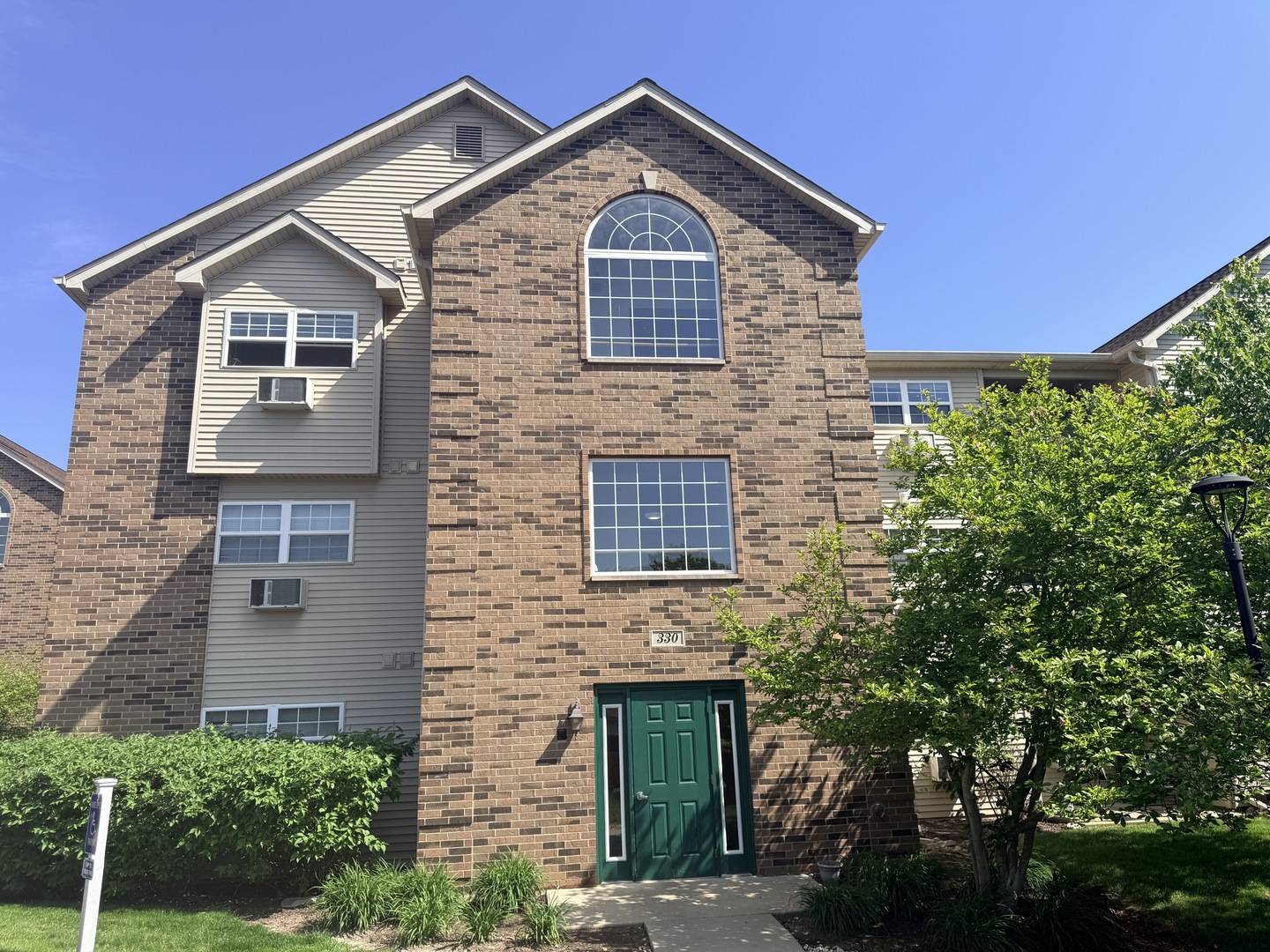 330 Cunat BLVD #3D, Richmond, IL 60071
