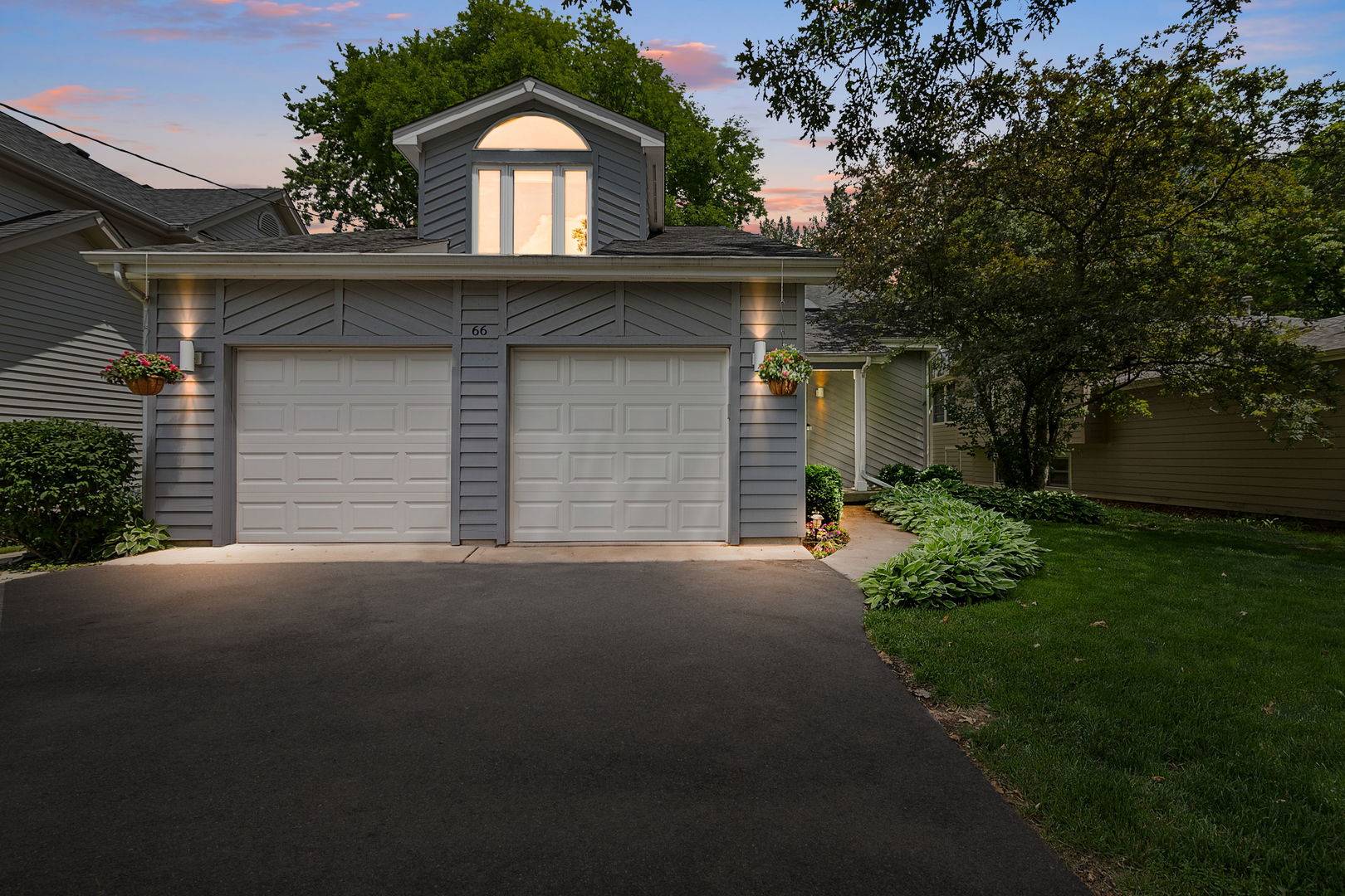66 N Lake AVE, Third Lake, IL 60030