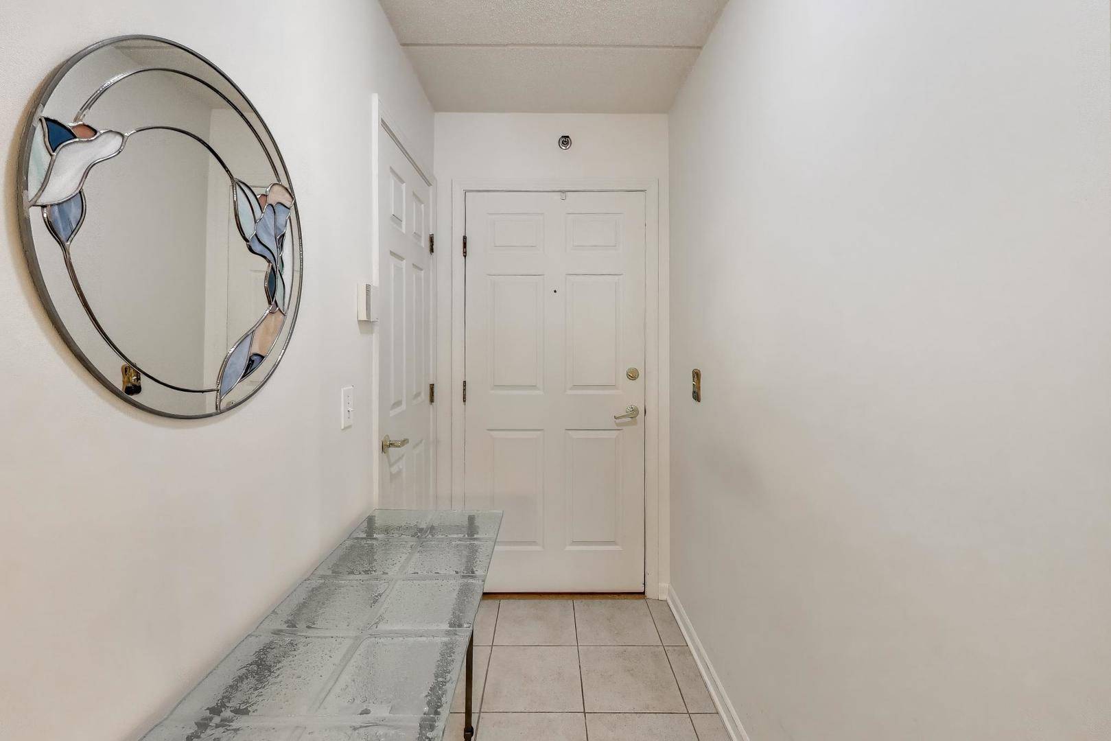710 Creekside DR #104A, Mount Prospect, IL 60056