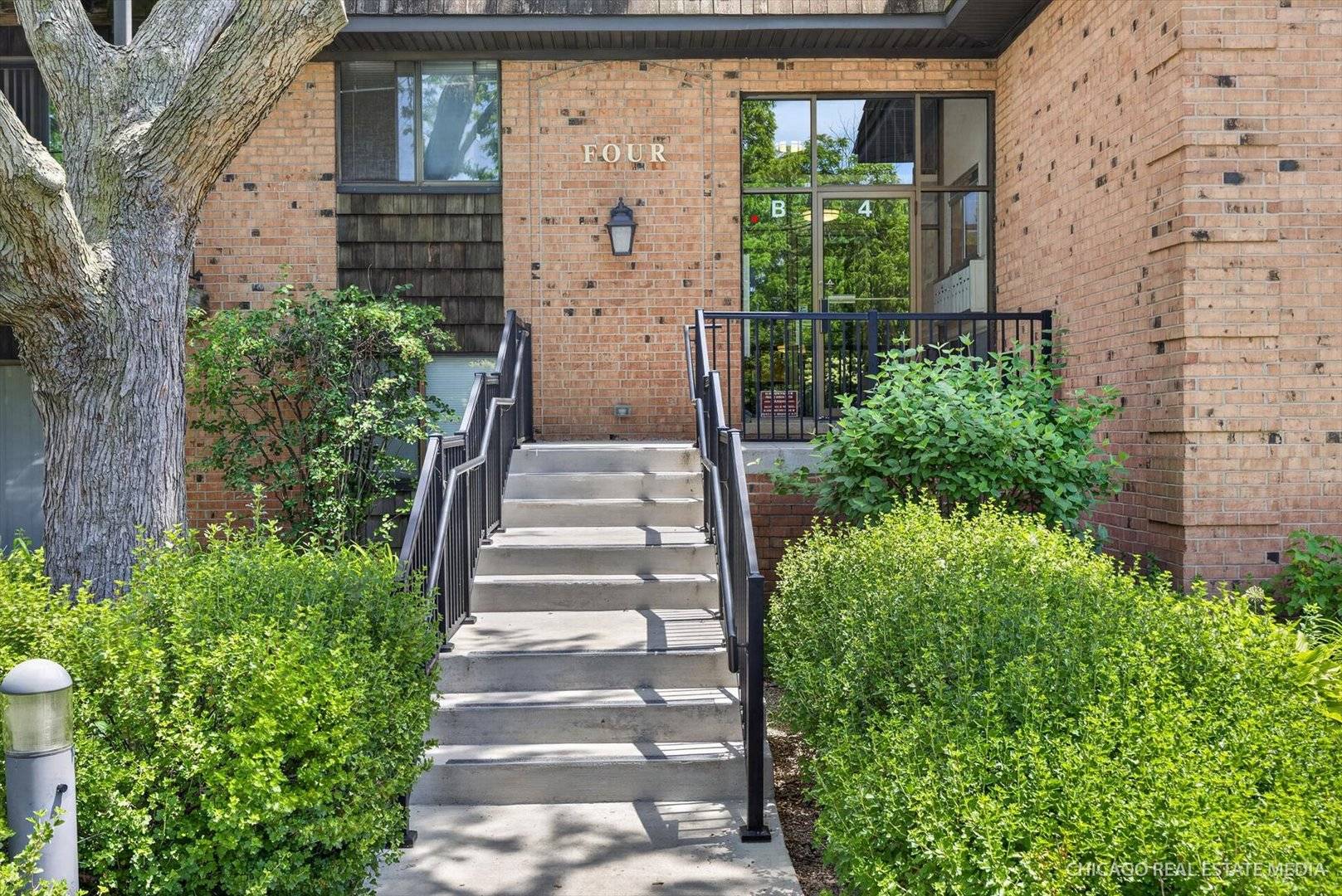 4 Oak Creek DR #2507, Buffalo Grove, IL 60089