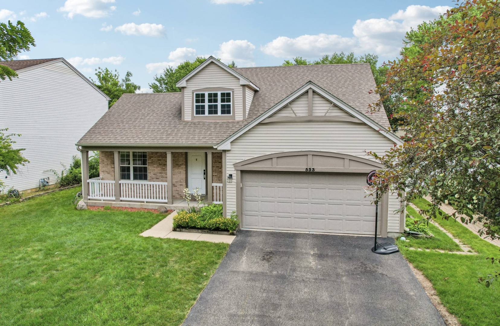 533 Deer Crossing CT, Hainesville, IL 60030