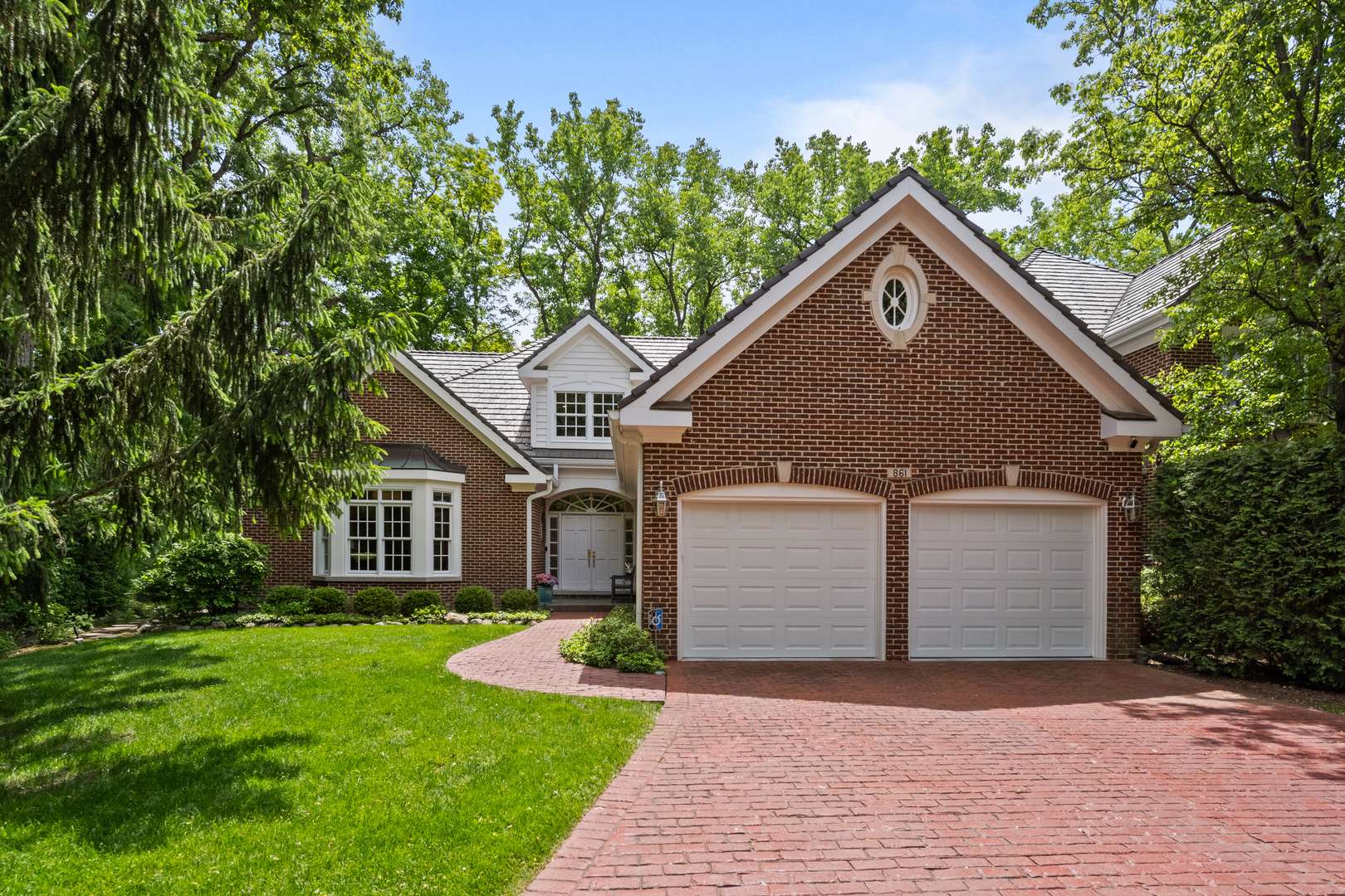 861 Gloucester XING, Lake Forest, IL 60045