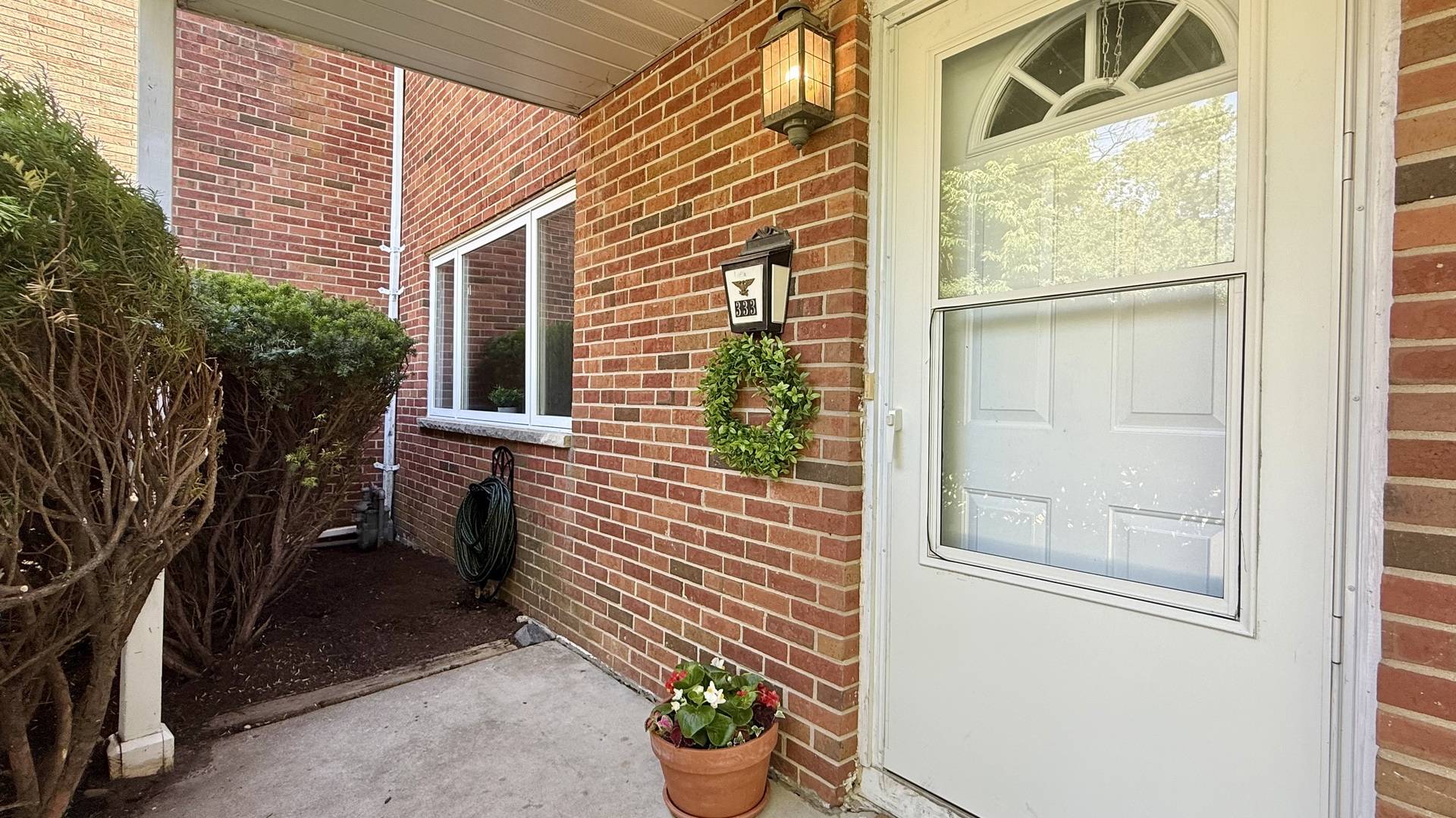 333 CHERRY VALLEY RD, Vernon Hills, IL 60061