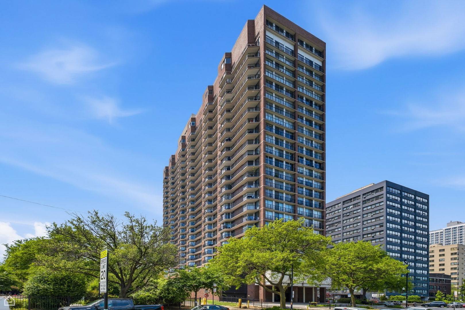 4170 N Marine DR #4G, Chicago, IL 60613