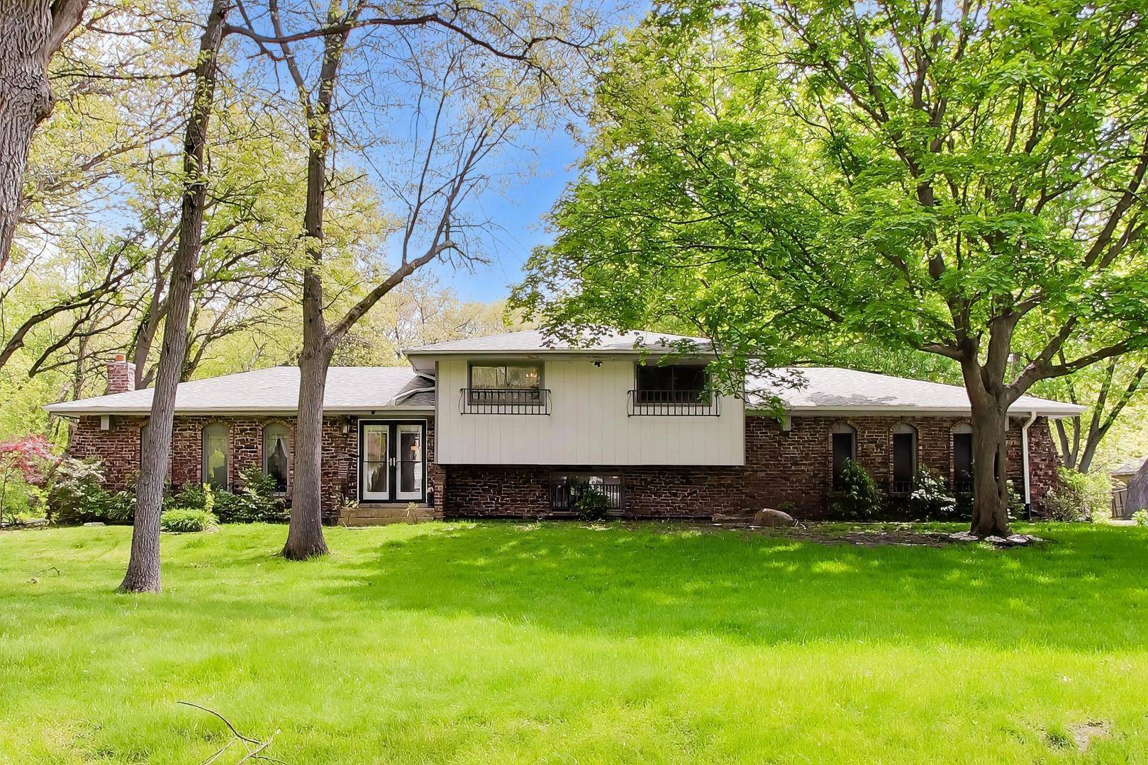 26339 S Woodlawn AVE, Crete, IL 60417