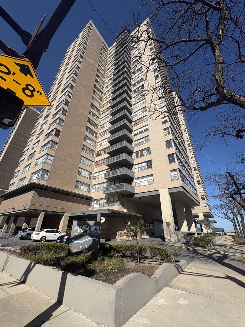 6301 N Sheridan RD #9M, Chicago, IL 60660