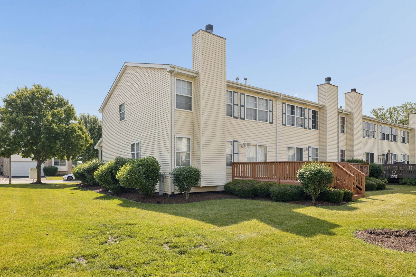 17248 Arrow Head DR, Lockport, IL 60441