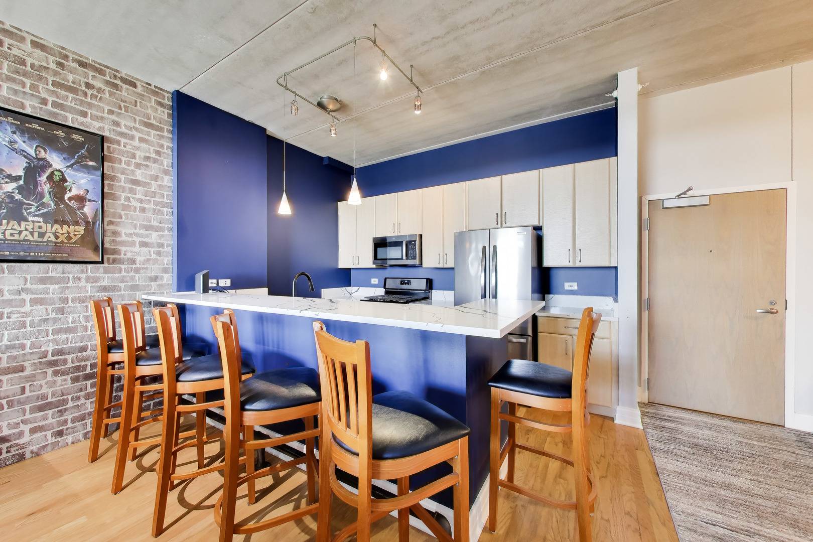 1 S Highland AVE #704, Arlington Heights, IL 60005