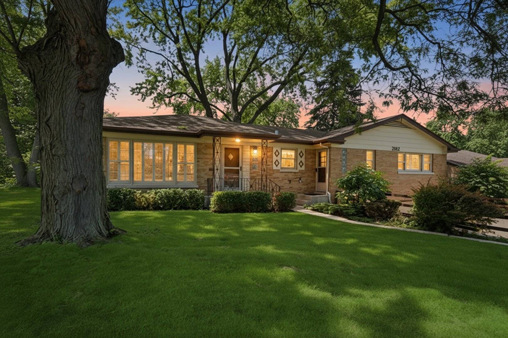 2912 Old Glenview RD, Wilmette, IL 60091