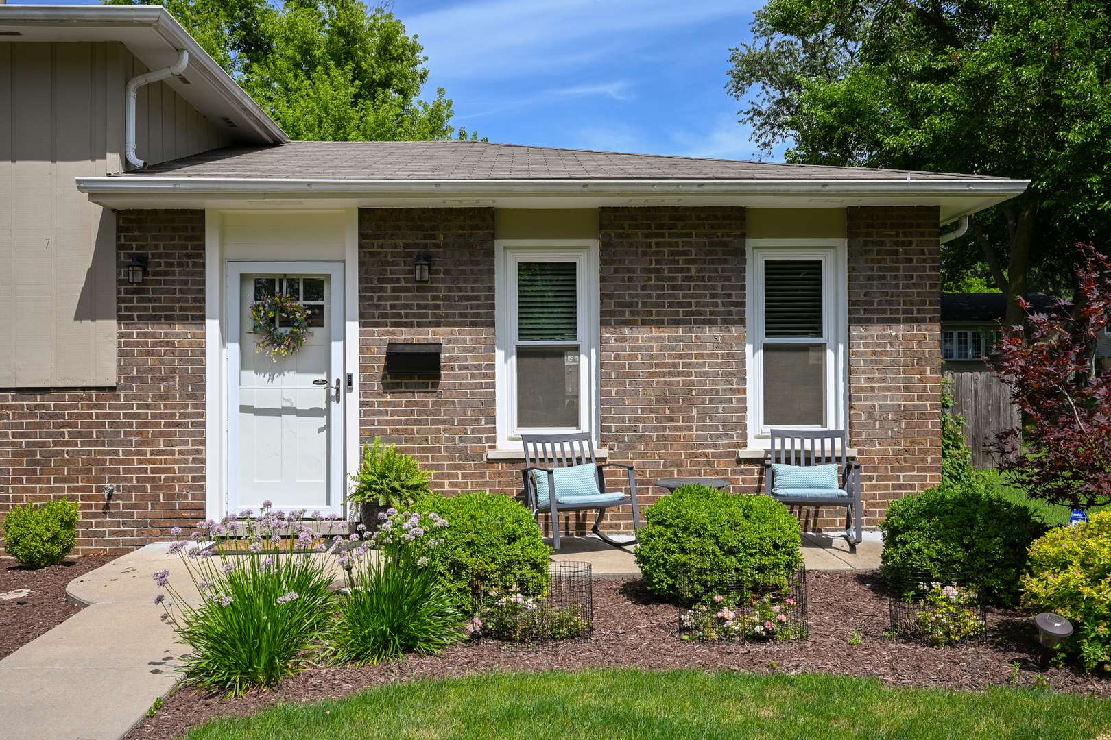1967 NOTTINGHAM LN, Wheaton, IL 60189
