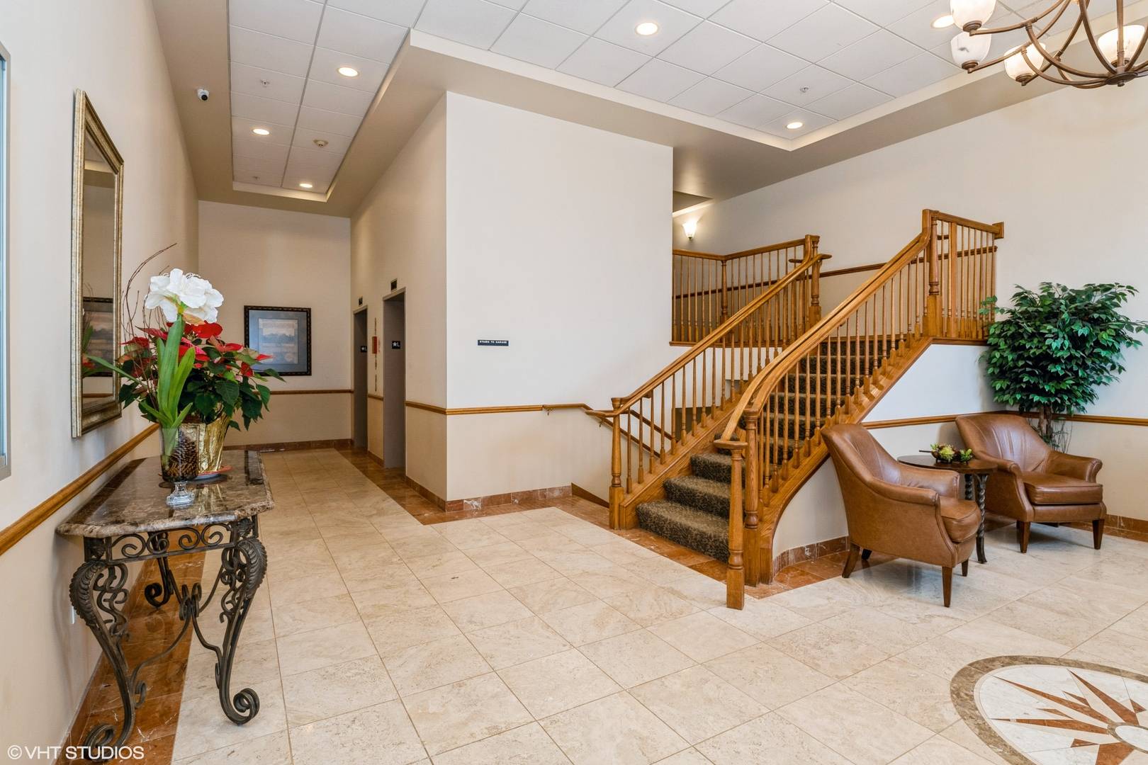 1479 N Milwaukee AVE #101, Libertyville, IL 60048
