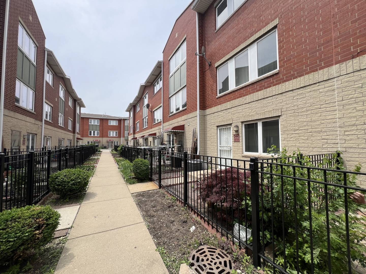 2426 W 32nd PL, Chicago, IL 60608