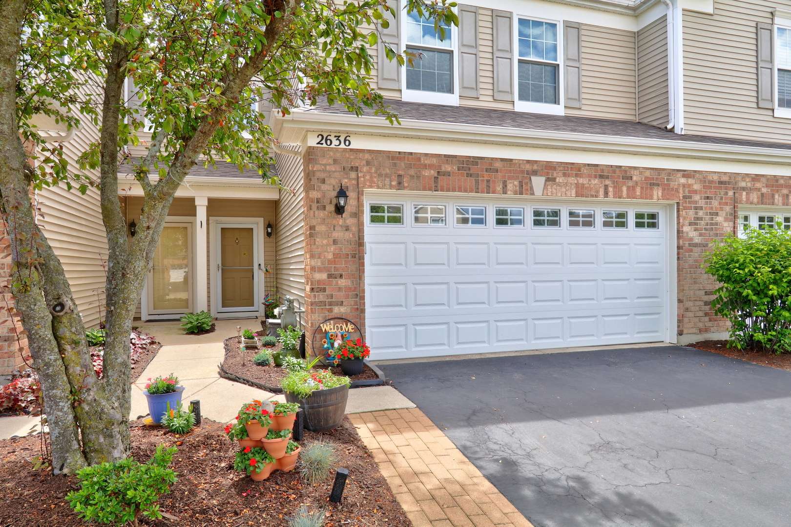 2636 Evergreen CIR, Mchenry, IL 60050