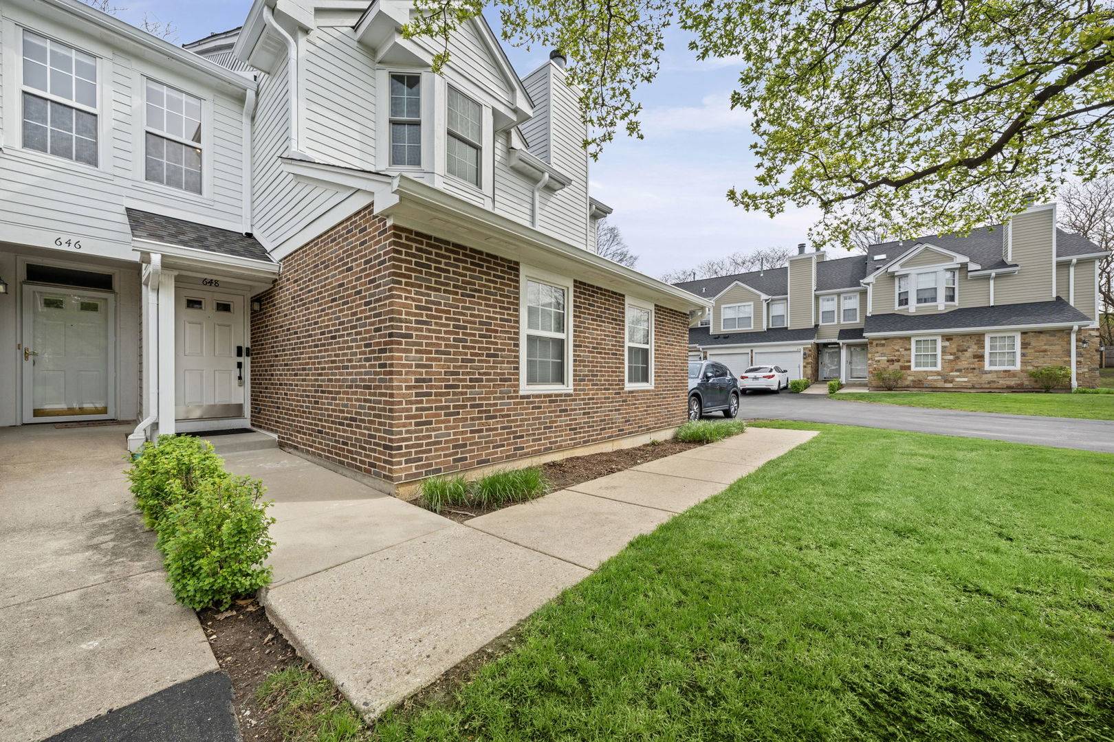 648 Portage CT #648, Vernon Hills, IL 60061