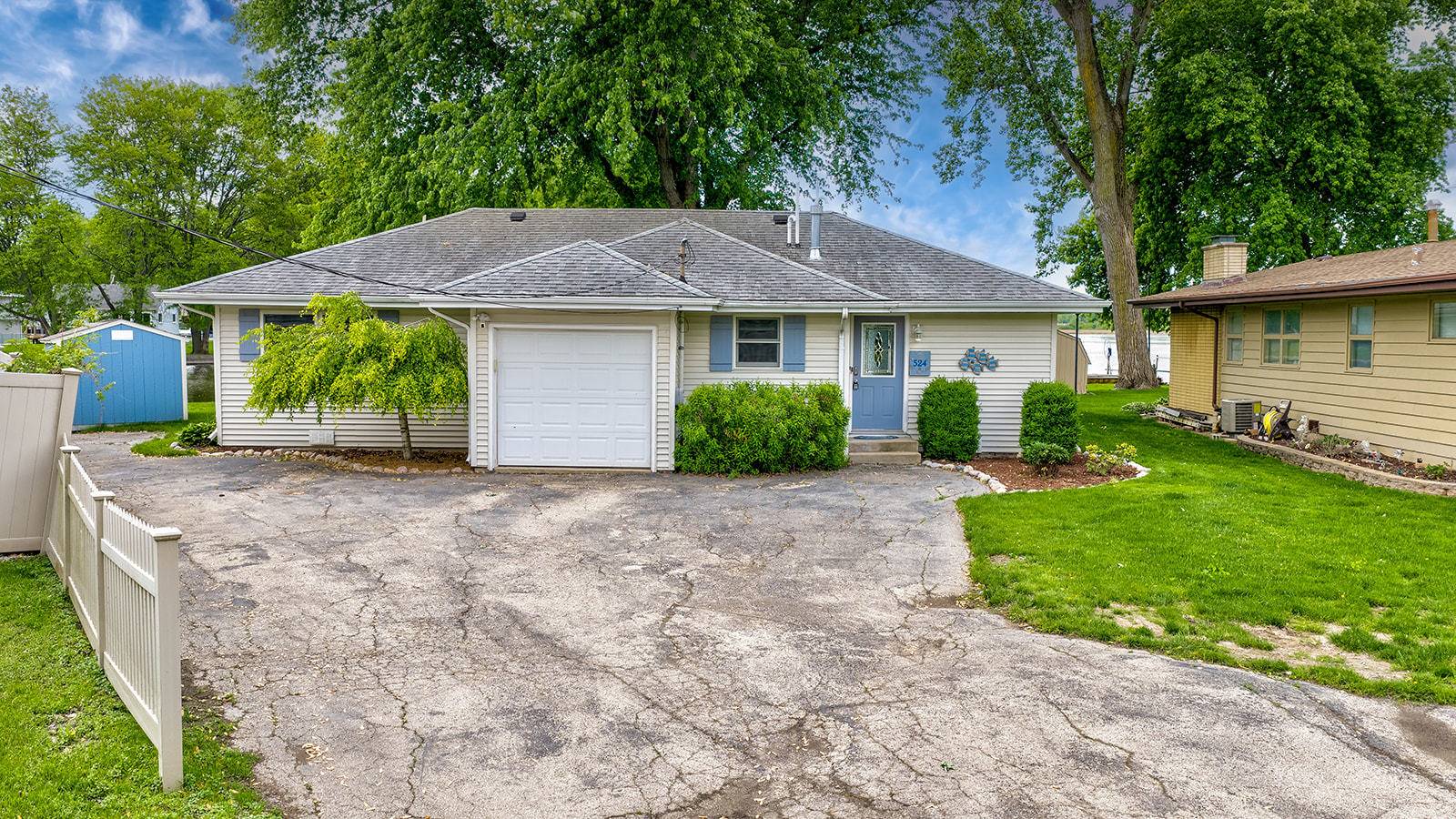 524 Park AVE, Fox Lake, IL 60020