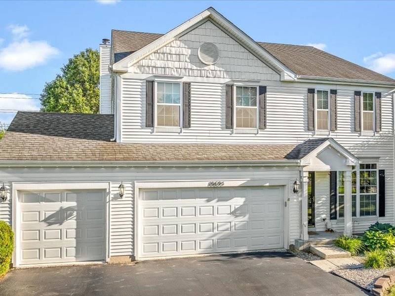 10695 Yellowstone DR, Huntley, IL 60142