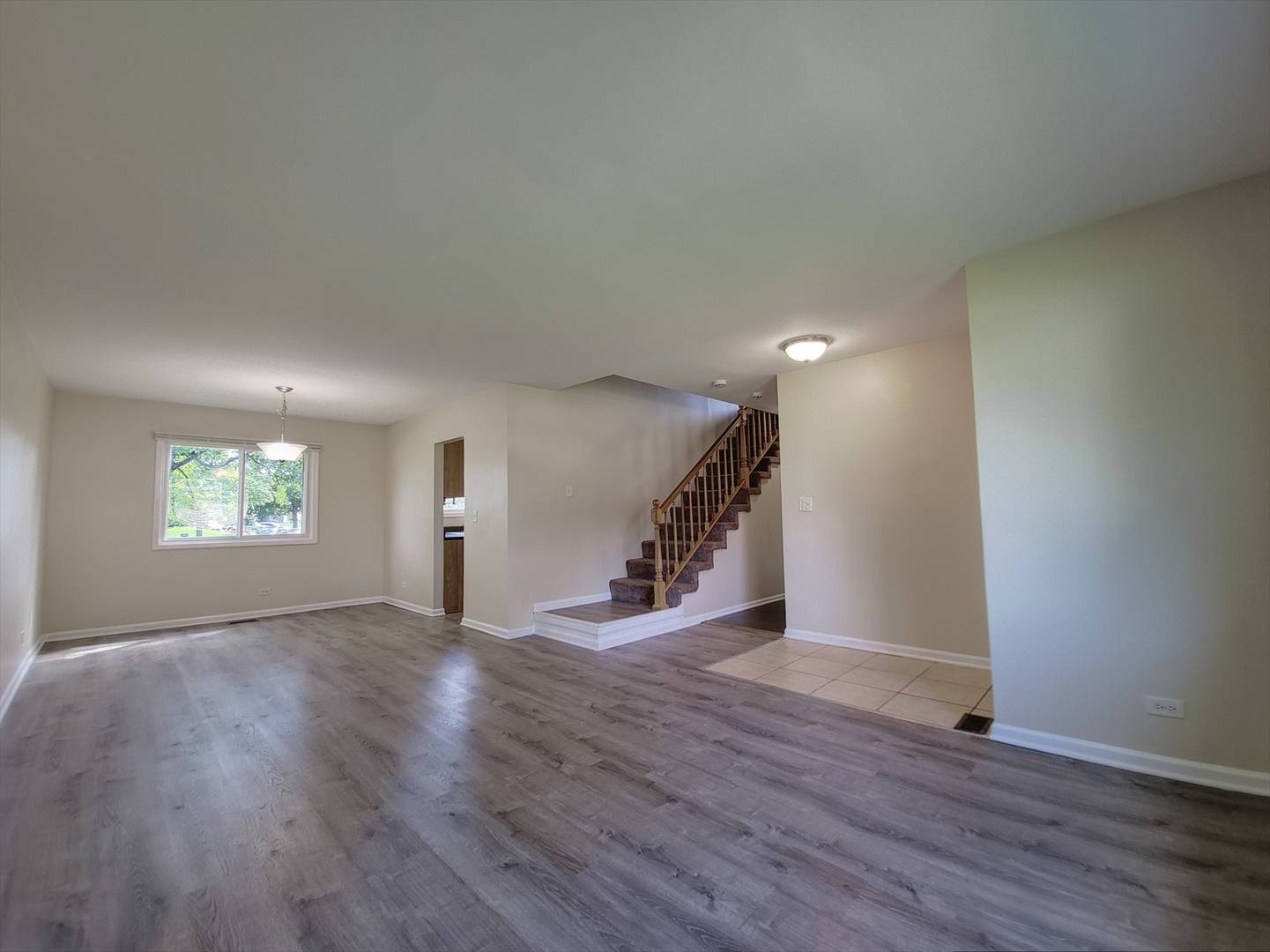 25 Pheasant RD, Matteson, IL 60443