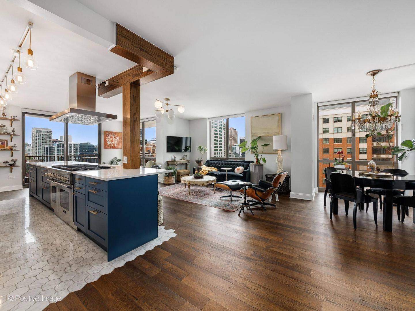 635 N Dearborn ST #1301, Chicago, IL 60654