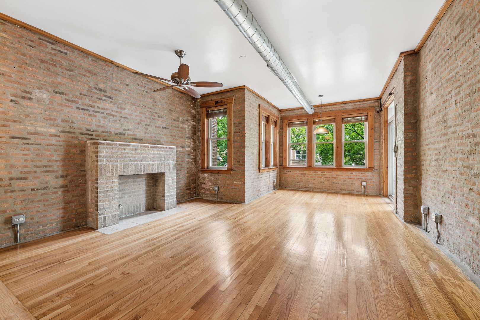 1637 W Pratt BLVD #1W, Chicago, IL 60626