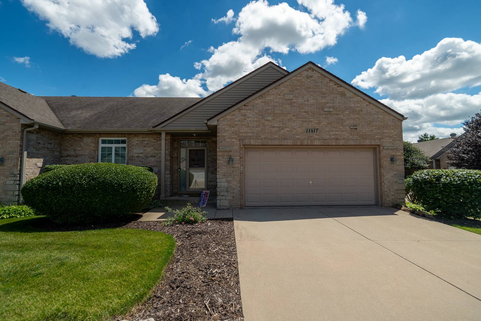 11417 Russell DR #1, Huntley, IL 60142