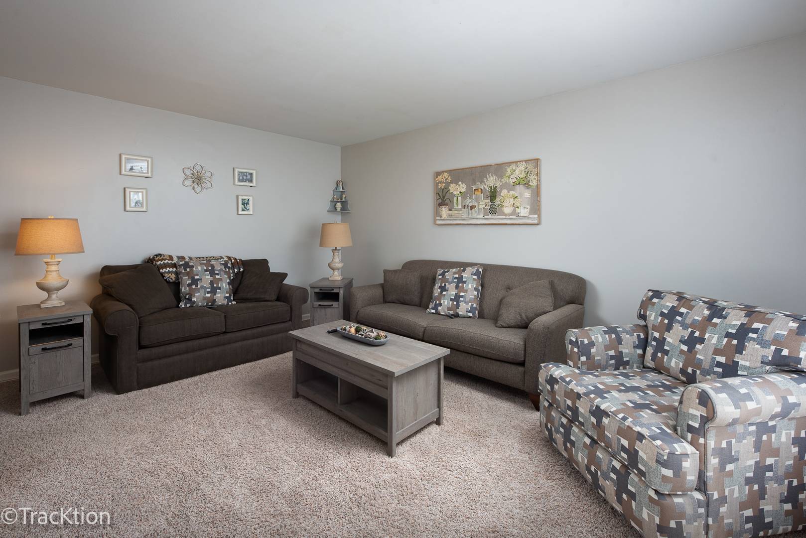 6 Tower CT, Downers Grove, IL 60516