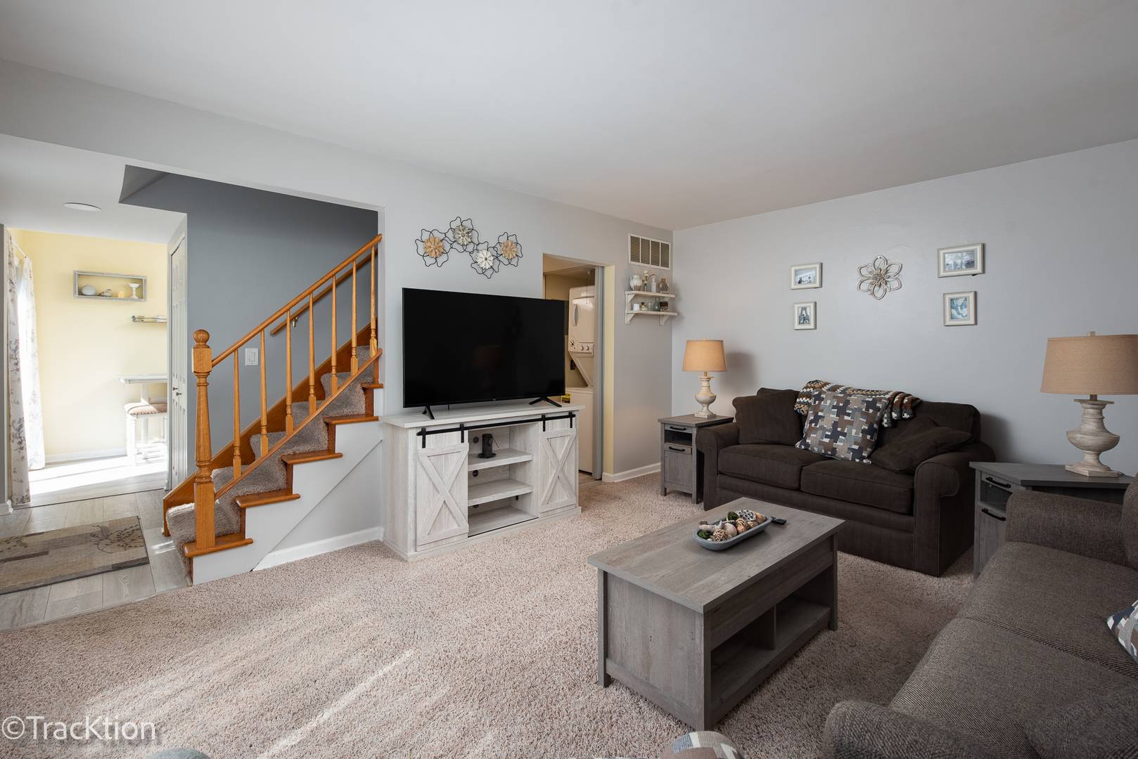 6 Tower CT, Downers Grove, IL 60516
