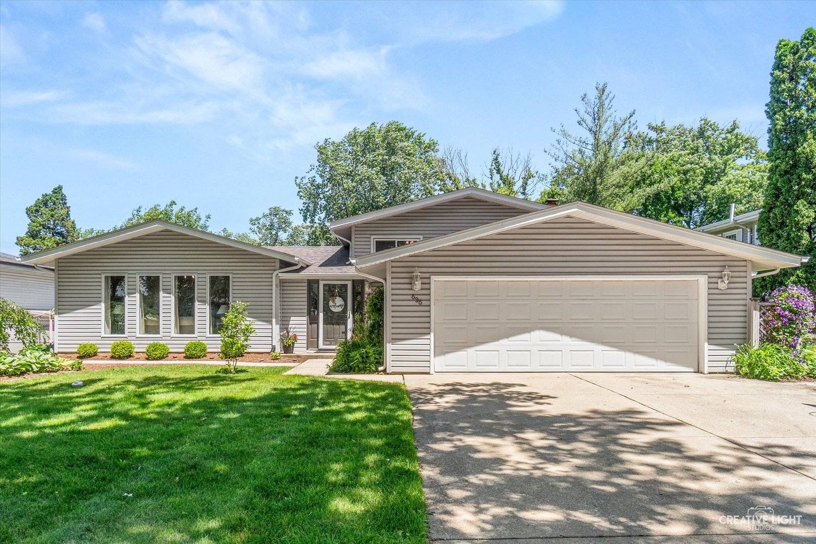 636 South RD, Lisle, IL 60532