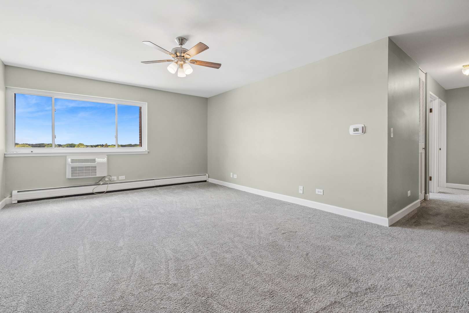 4623 N Chester AVE #307, Chicago, IL 60656
