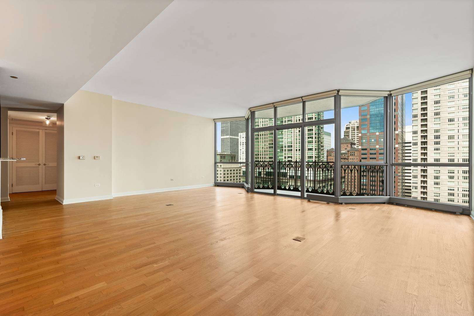 21 E Huron ST #2104, Chicago, IL 60611