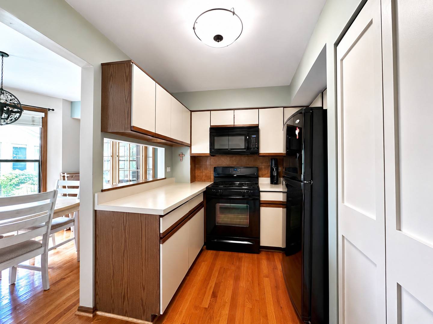 2807 Brighton CT, Westchester, IL 60154