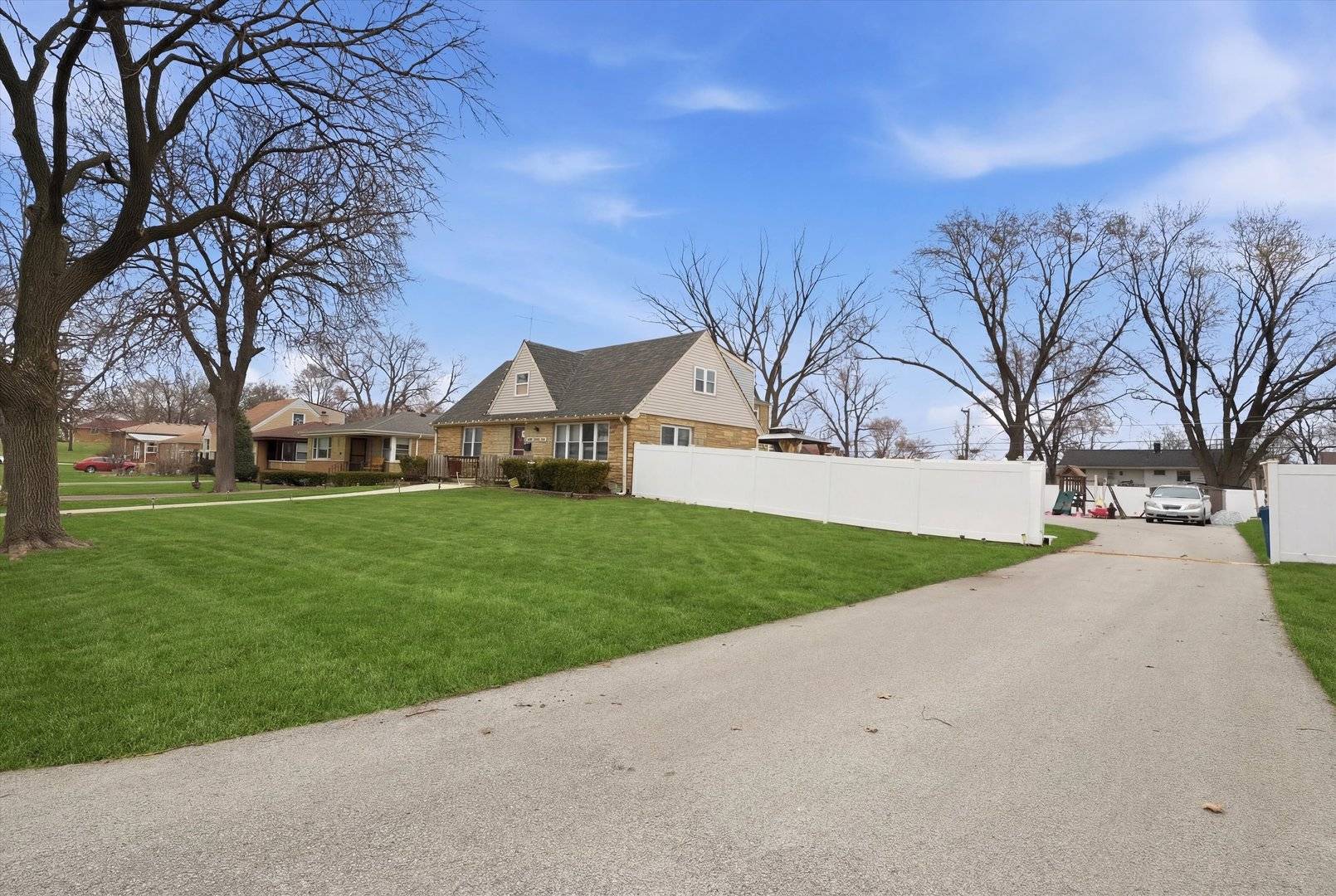 29 S Iowa AVE, Addison, IL 60101