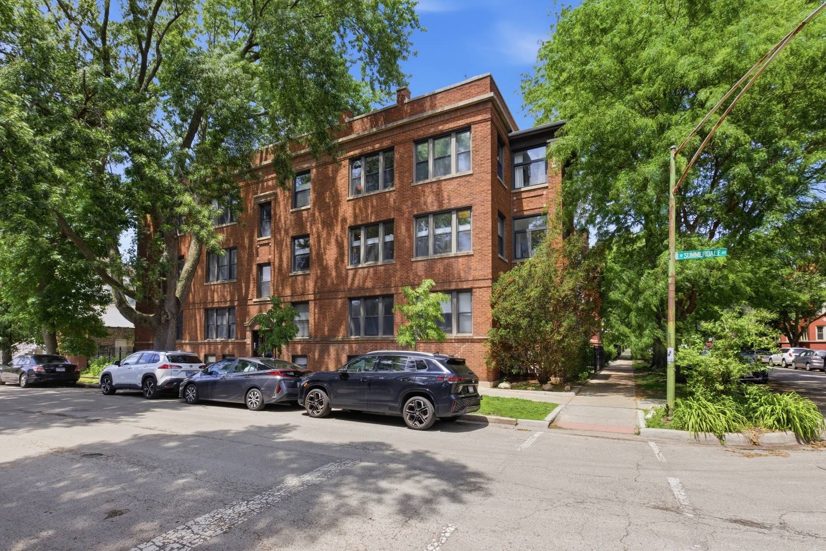 1700 W Summerdale AVE #2, Chicago, IL 60640