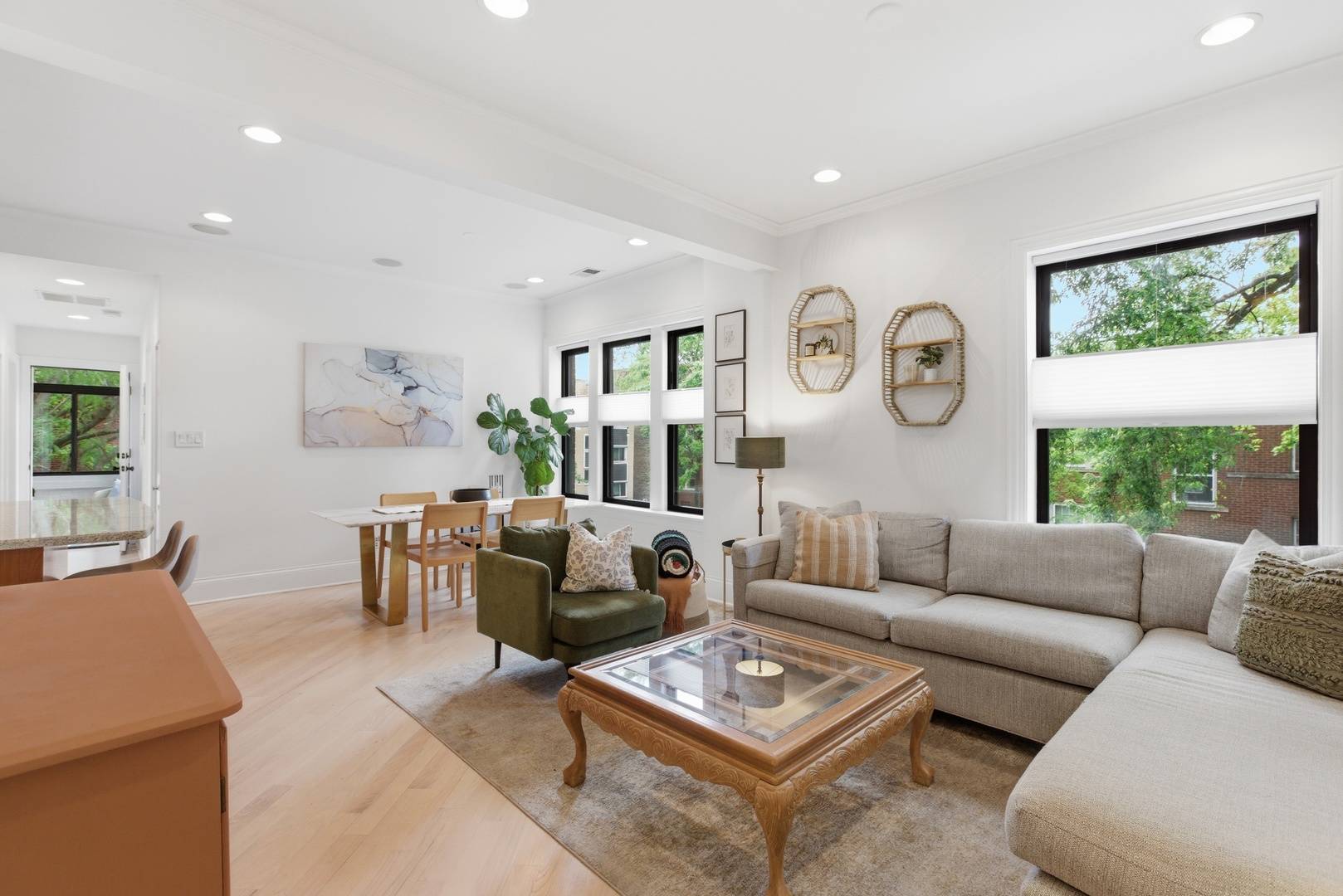 1700 W Summerdale AVE #2, Chicago, IL 60640