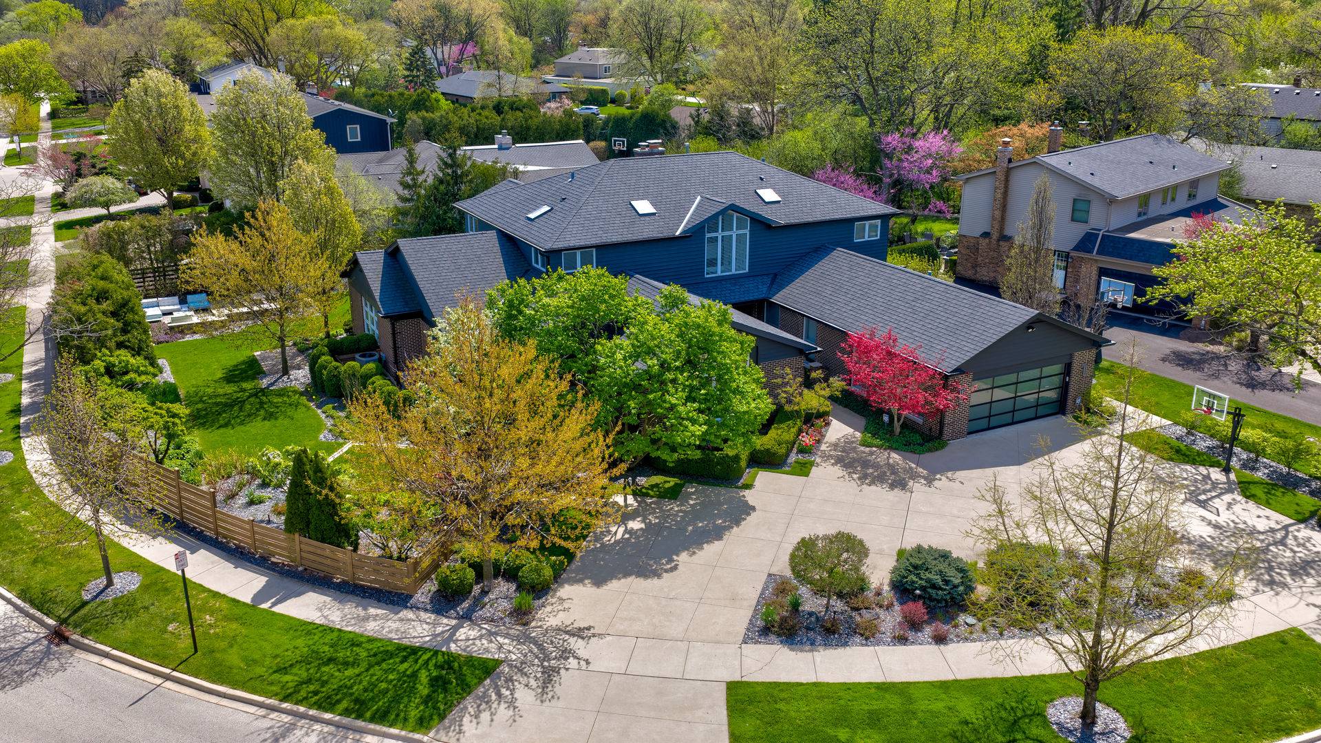 1755 Overland TRL, Deerfield, IL 60015