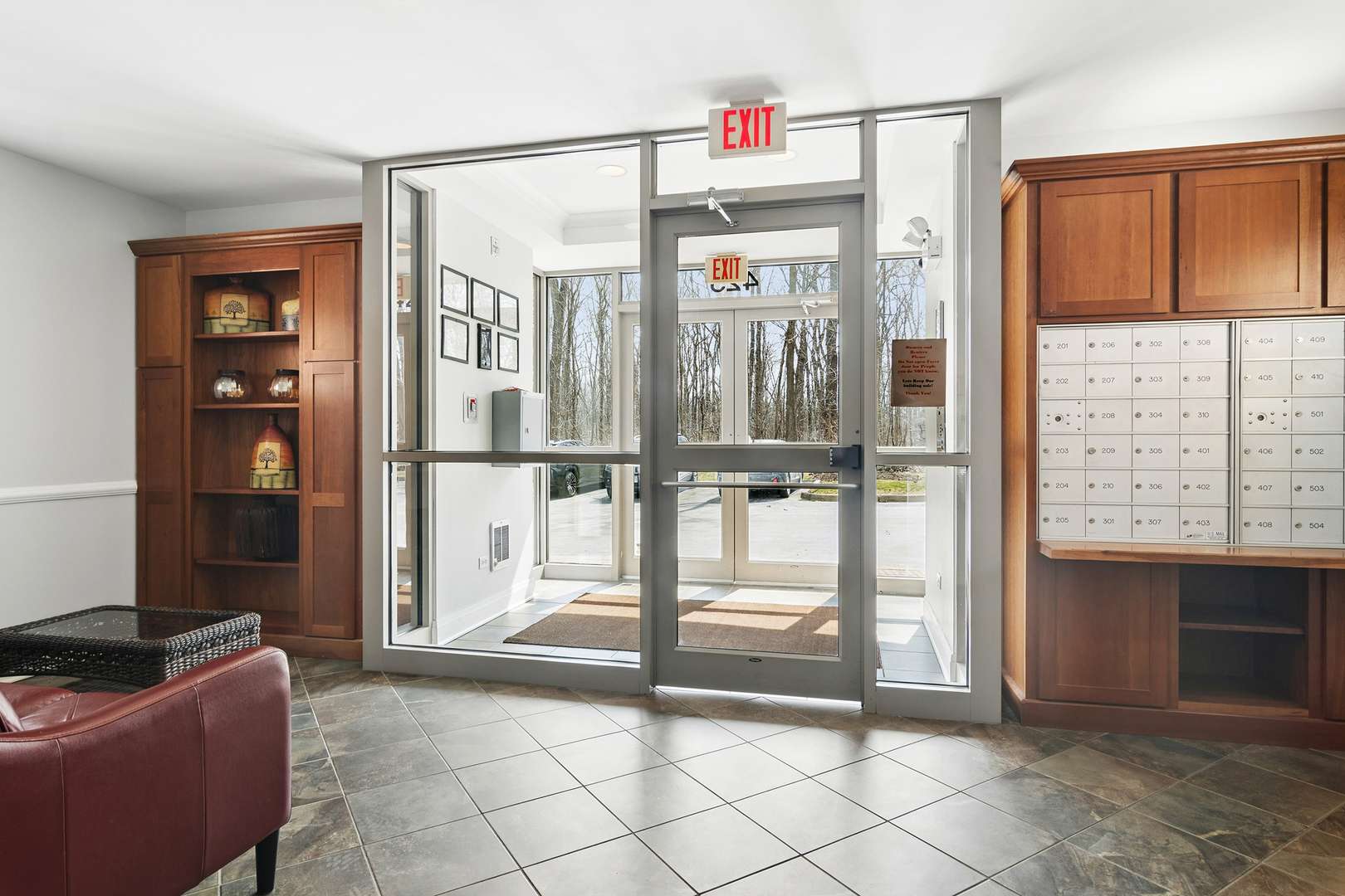 425 BENJAMIN DR #202, Vernon Hills, IL 60061