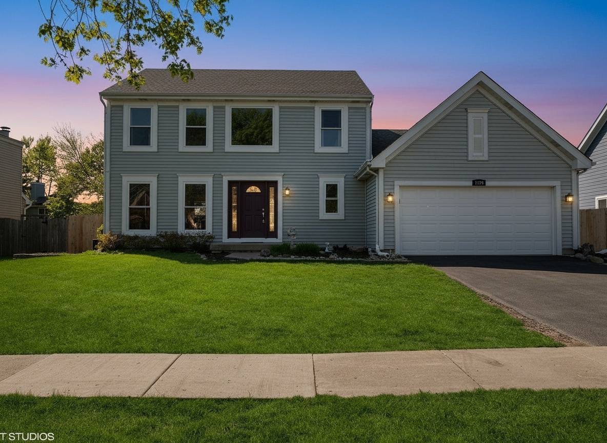 1196 Hummingbird LN, Grayslake, IL 60030
