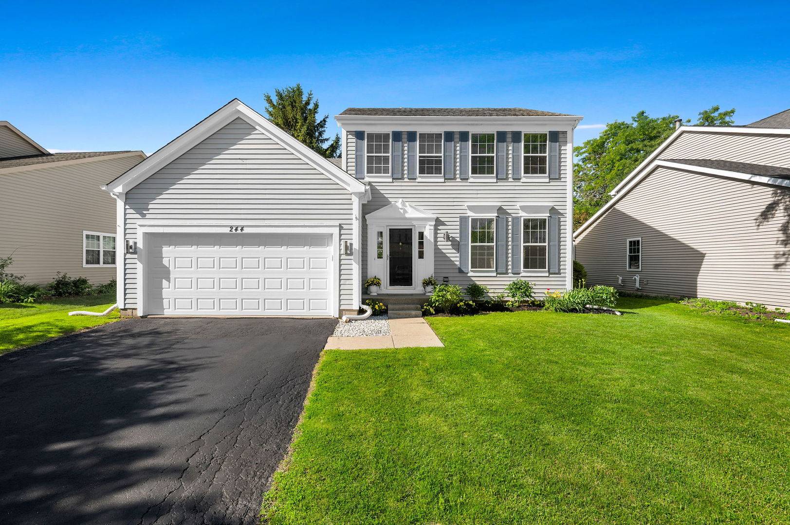 244 Buckingham DR, Grayslake, IL 60030