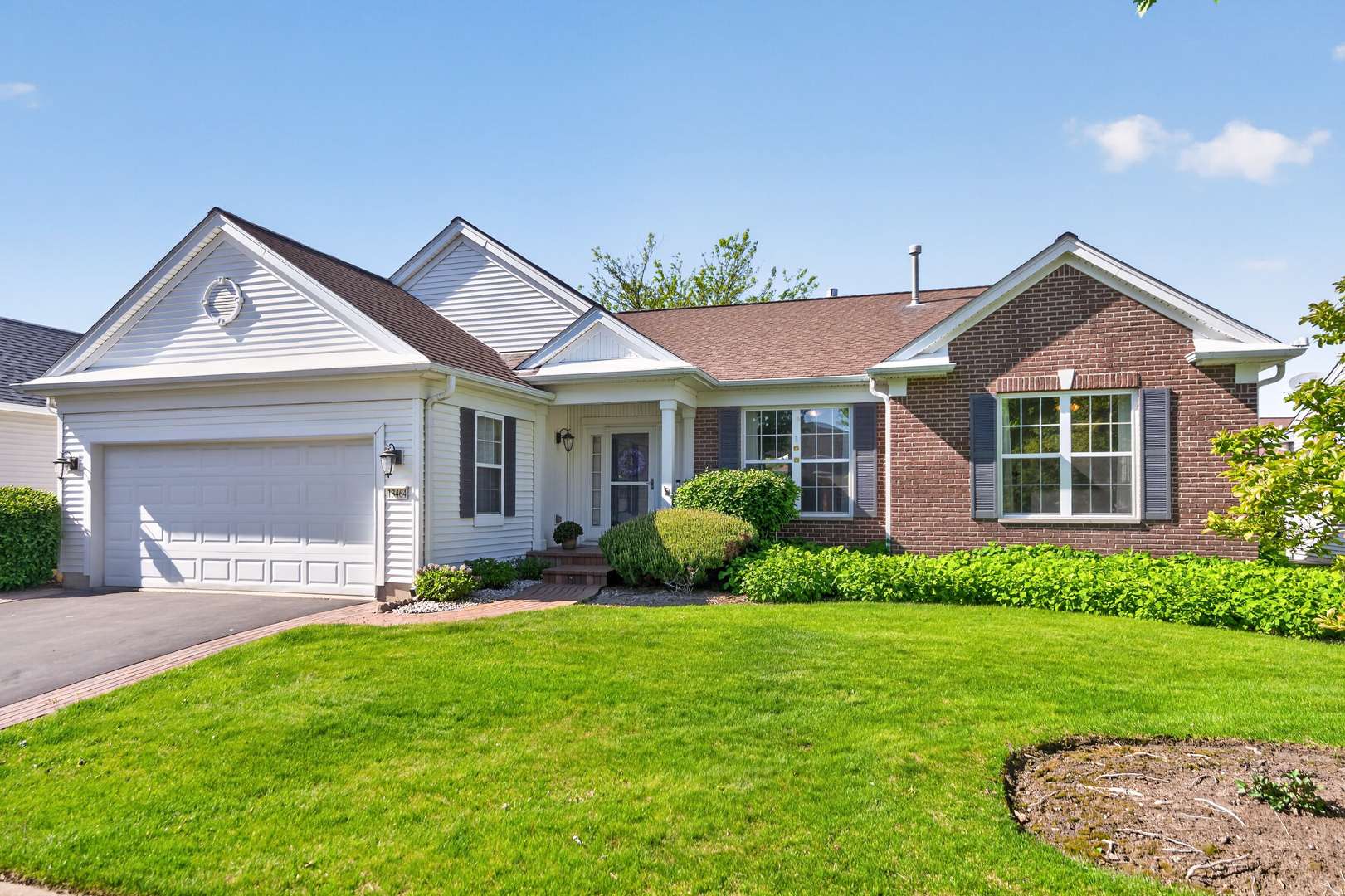 13464 Winterberry LN, Huntley, IL 60142